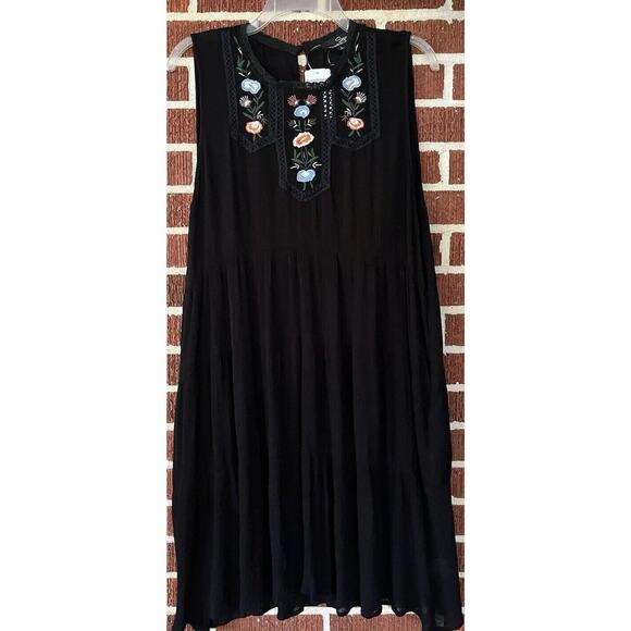 Suzanne Betro Black Gauzy Sleeveless Embroidered Dress Size Large NWT - Picture 1 of 6